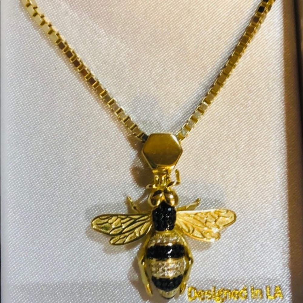 King Ice Gold Chain- The Queen Bee